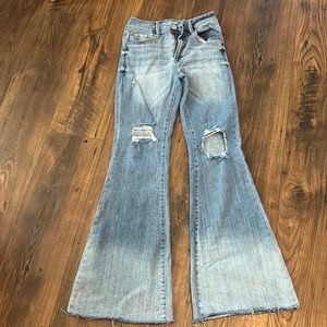 Risen Flare Jeans